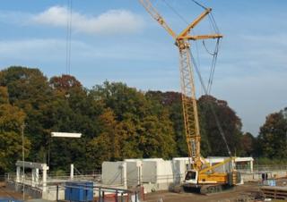Гусеничні крани - ґратчаста стріла Liebherr LR 1130