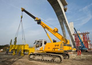 Гусеничні крани - телескопічна стріла Sennebogen 643E