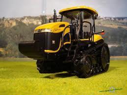 Гусеничні трактори Challenger MT765 B