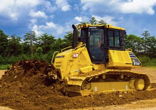 Гусеничні бульдозери Komatsu D61EX-24E0