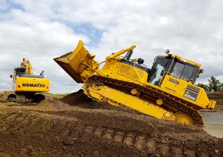 Гусеничні бульдозери Komatsu D65EXi-18E0