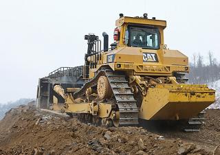 Гусеничні бульдозери Caterpillar D11T CD