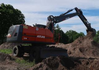 Колісні екскаватори Atlas 220 W
