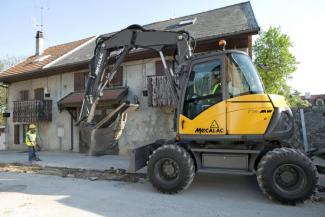 Колісні екскаватори Mecalac 714 MW e