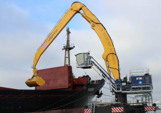 Екскаватори для перевалки Sennebogen 875 M