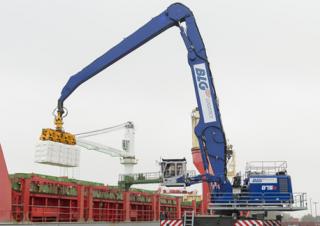 Екскаватори для перевалки Sennebogen 875 M