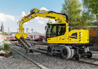 Колісні екскаватори Liebherr A 922 Rail Litronic