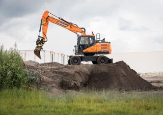 Колісні екскаватори Doosan DX170W-7