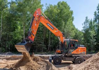 Колісні екскаватори Doosan DX210W-7