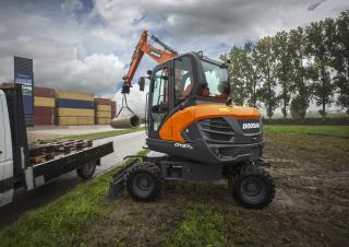 Колісні екскаватори Doosan DX57W