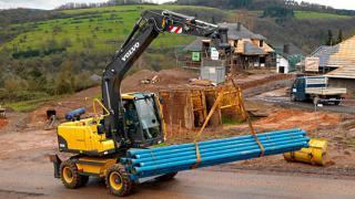Колісні екскаватори Volvo EW140C