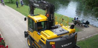 Колісні екскаватори Volvo EW160D