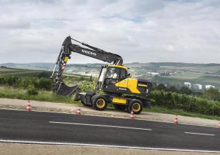 Колісні екскаватори Volvo EW180E