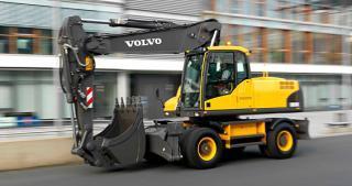 Колісні екскаватори Volvo EW230C