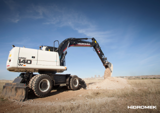 Колісні екскаватори Hidromek HMK 140 W