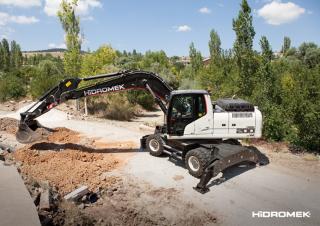 Колісні екскаватори Hidromek HMK 200 W