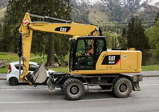 Колісні екскаватори Caterpillar M320F