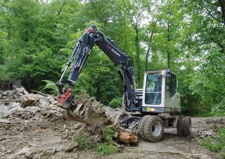 Колісні екскаватори Schaeff TW 95