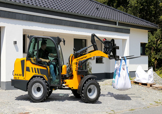 Колісні навантажувачі Schäffer 2430 SLT