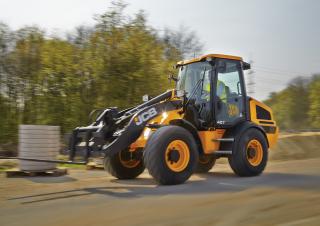 Колісні навантажувачі JCB 407