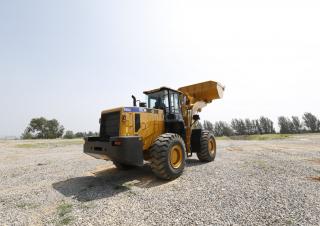Колісні навантажувачі SEM 668D