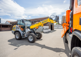 Колісні навантажувачі Kramer 8095T
