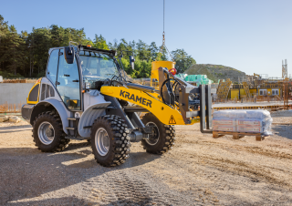 Колісні навантажувачі Kramer 8105