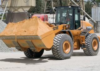 Колісні навантажувачі Case 821 E
