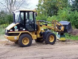 Колісні навантажувачі Caterpillar 906