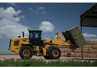 Колісні навантажувачі Caterpillar 926M