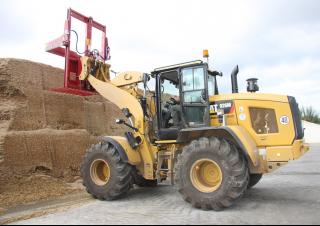 Колісні навантажувачі Caterpillar 926M