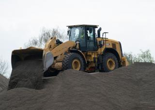 Колісні навантажувачі Caterpillar 950