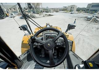 Колісні навантажувачі Caterpillar 950L