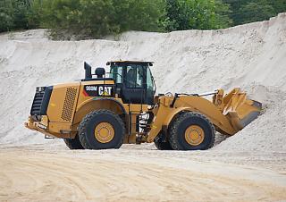 Колісні навантажувачі Caterpillar 980M