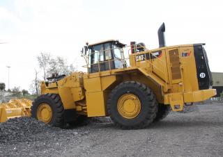 Колісні навантажувачі Caterpillar 988K