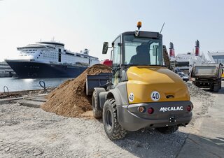 Колісні навантажувачі Mecalac AF1050