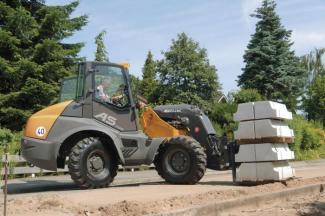 Колісні навантажувачі Mecalac AS 700