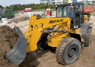 Колісні навантажувачі Mecalac AS210e