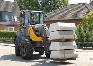Колісні навантажувачі Mecalac AS700