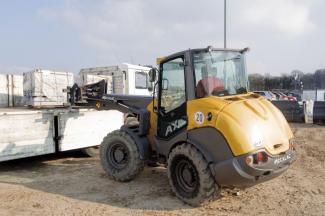 Колісні навантажувачі Mecalac AX 850
