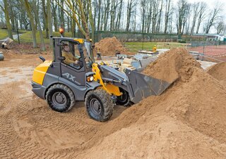 Колісні навантажувачі Mecalac AX1000