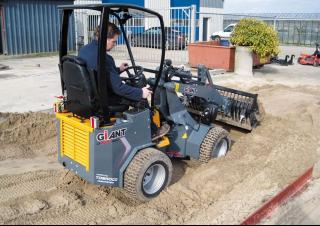 Колісні навантажувачі Giant D 204 SW