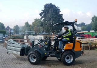 Колісні навантажувачі Giant D 337 T X-TRA