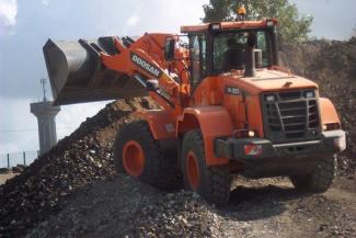 Колісні навантажувачі Doosan DL250-3