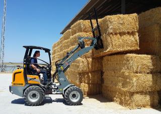 Колісні навантажувачі Giant G2200HD