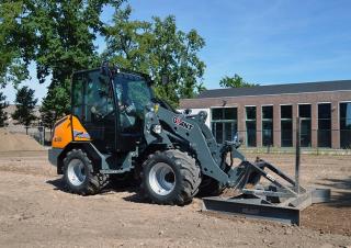 Колісні навантажувачі Giant G3500