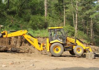 Колісні навантажувачі Bull HD76 4WD