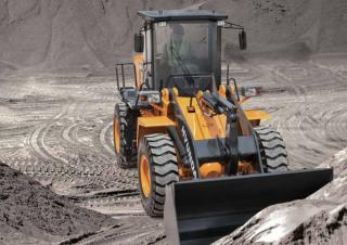 Колісні навантажувачі Hyundai HL635L