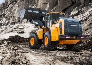 Колісні навантажувачі Hyundai HL980A