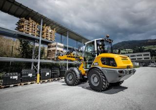 Колісні навантажувачі Liebherr L 504 Compact